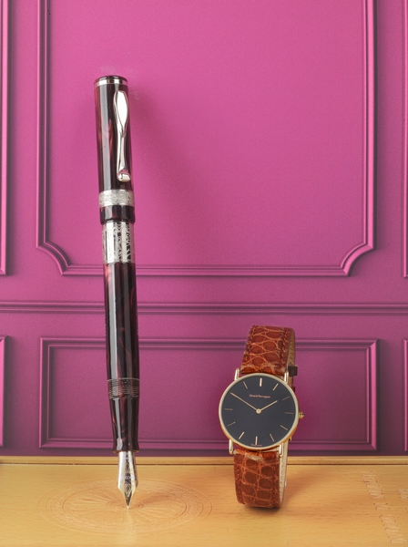 TIMED AUCTION | WATCHES AND PENS