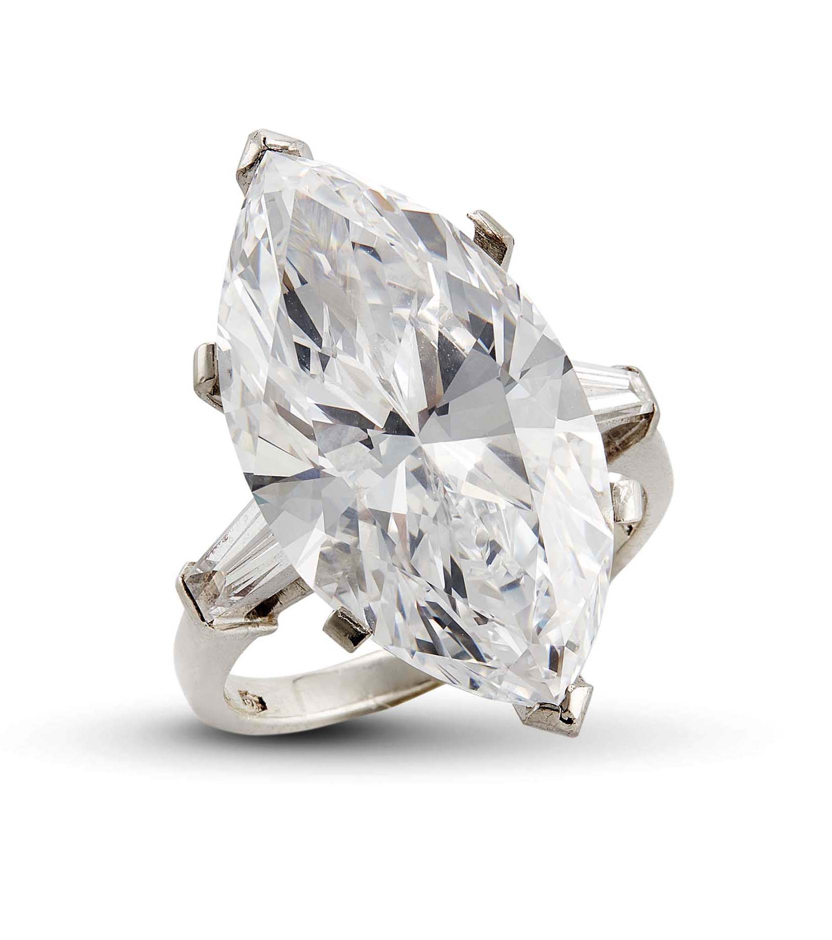 I diamanti illuminano la vendita di gioielli di pandolfini, rolex e patek philippe completano il succ [..]