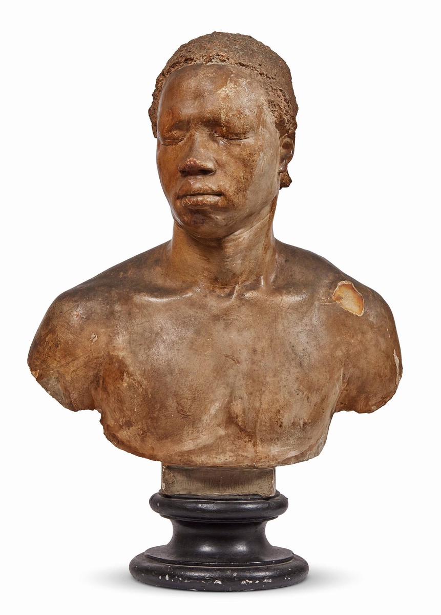 Oggetti d'arte e sculture: rinasce l'interesse per l'antiquariato di qualità
